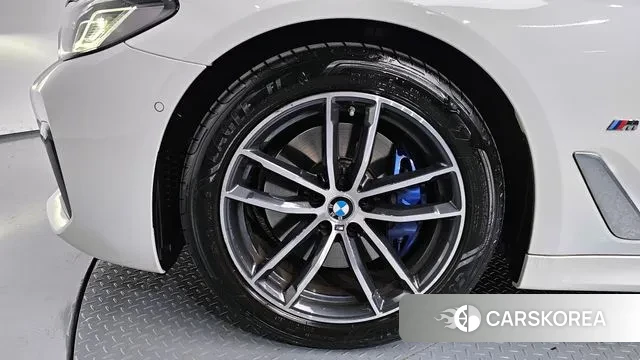 BMW 5 Series (G30) id 3539873 из Кореи 15