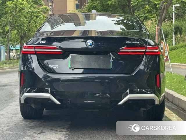 BMW i5 id 4349012 из Китая 14
