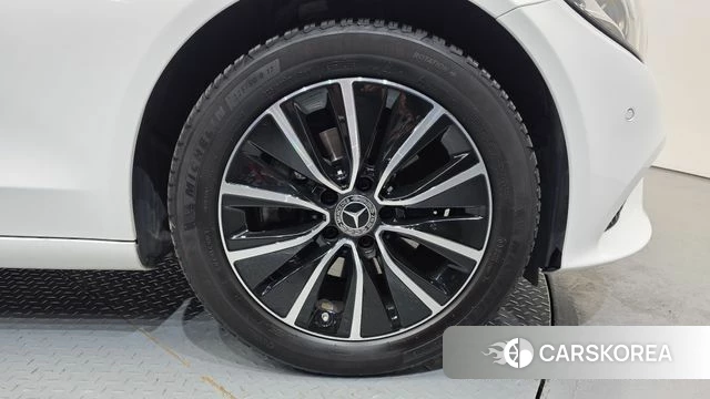 Mercedes-Benz C-Class W205 id 4188090 из Кореи 25