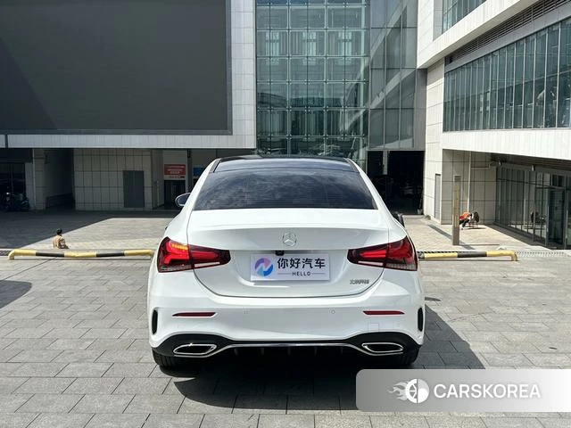 Mercedes-Benz Class A 2022 Белый из Китая, фото 5