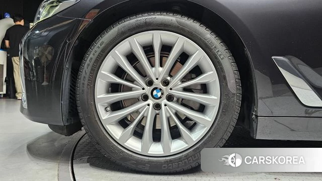 BMW 5 Series (G30) id 4488764 из Кореи 26
