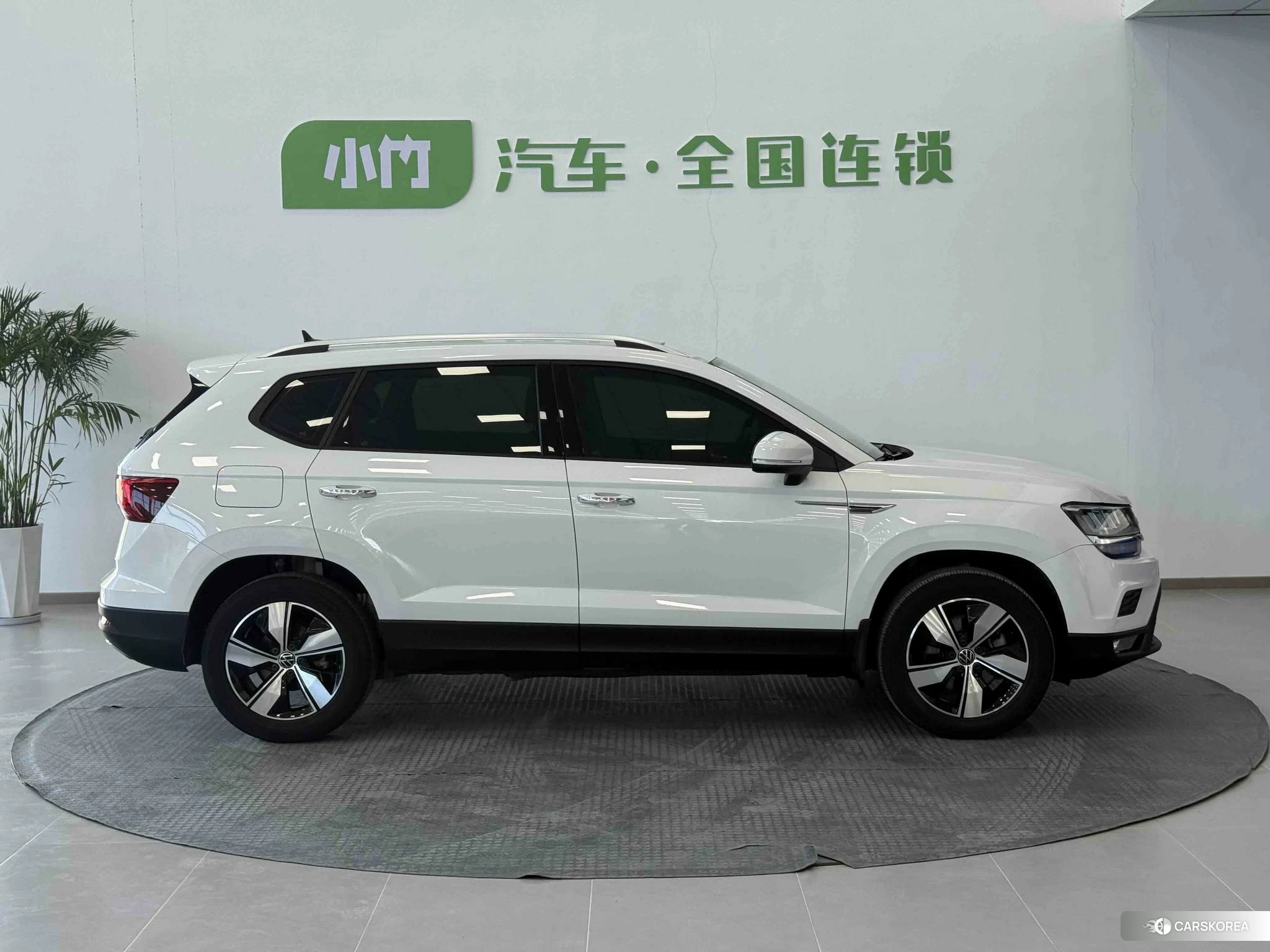 Volkswagen Tuyue id 4512617 из Китая 17
