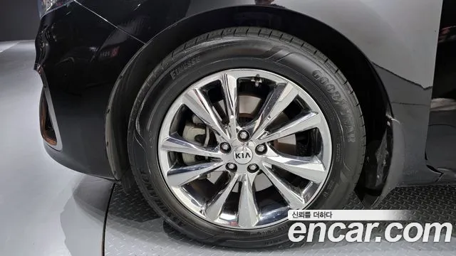 Kia The New Carnival id 2802380 из Кореи 15