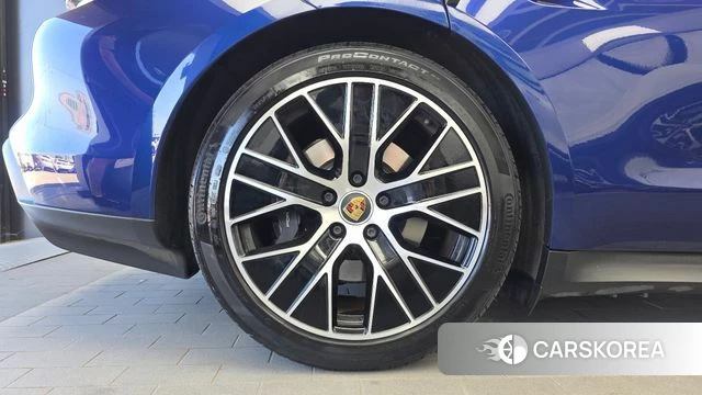Porsche Taycan id 4854897 из Кореи 25