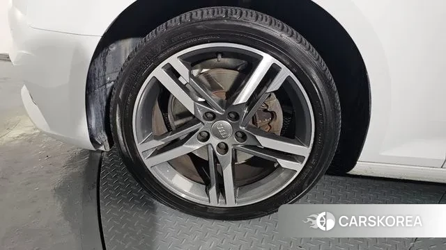 Audi A4 (B9) id 3552359 из Кореи 15