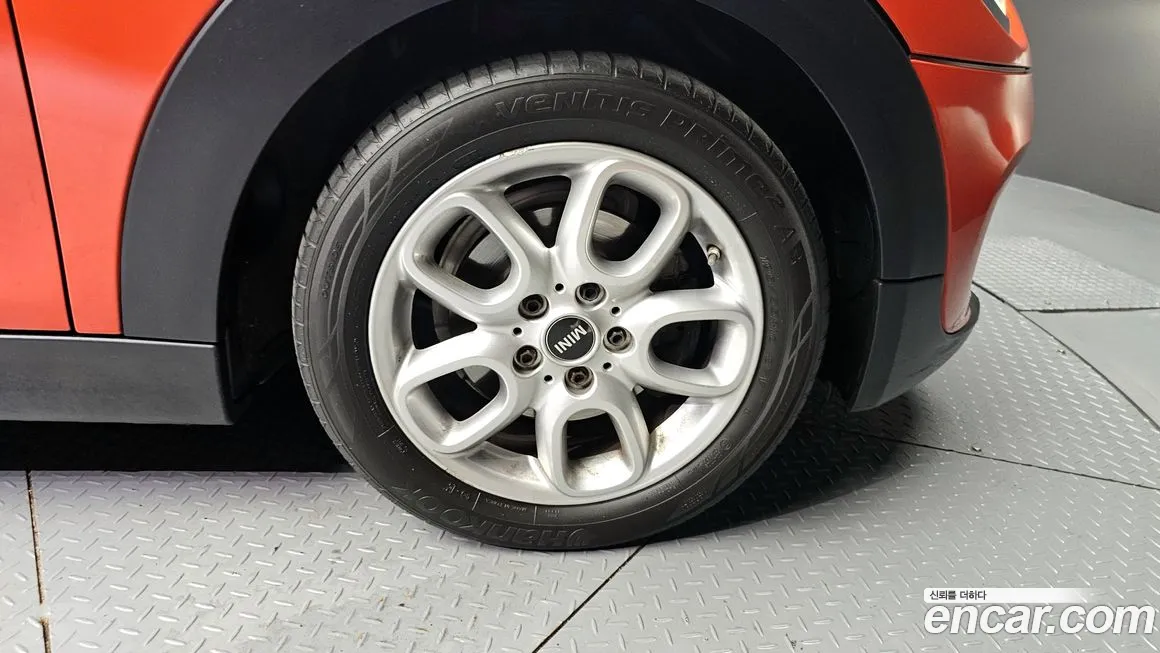 Mini Cooper Convertible id 1722018 из Кореи 15