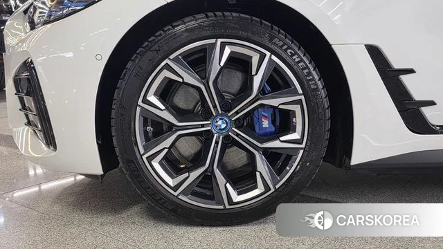 BMW i4 id 3891170 из Кореи 15