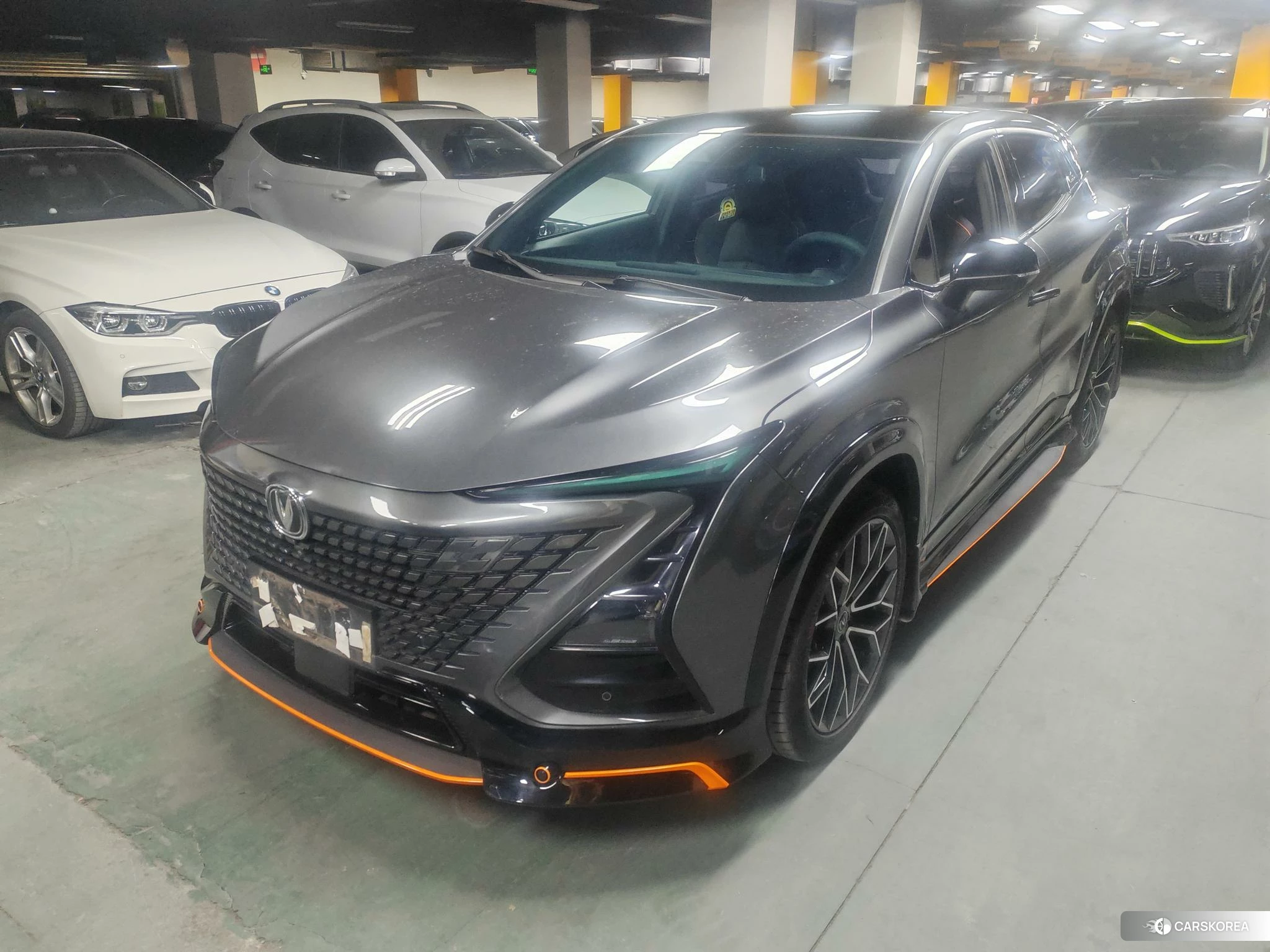Chang'an UNI-T 2023 Темно-серый из Китая, фото 5