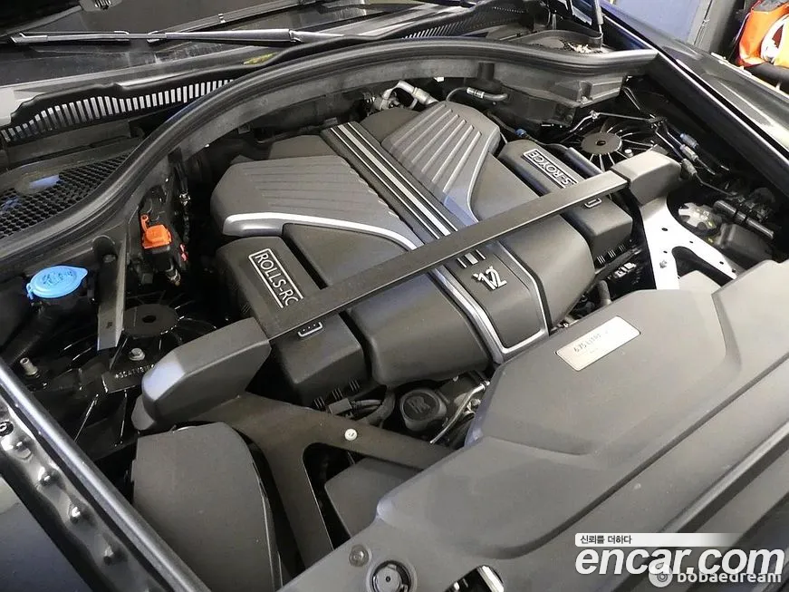 Rolls-Royce Cullinan id 2055847 из Кореи 15