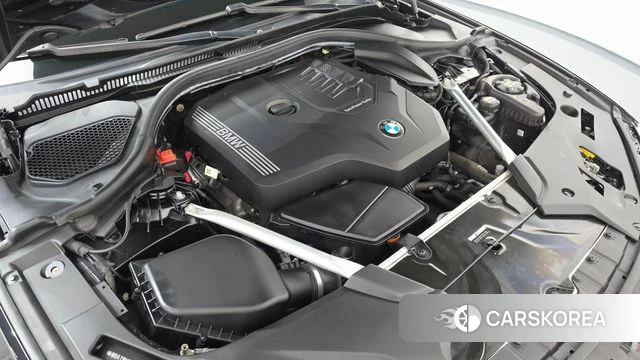 BMW 5 Series (G30) id 4529462 из Кореи 31