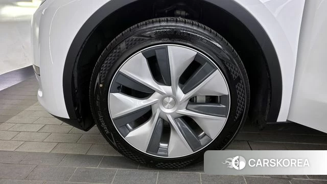 Tesla Model Y id 3864572 из Кореи 15