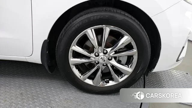 Kia The New Carnival id 3434481 из Кореи 15