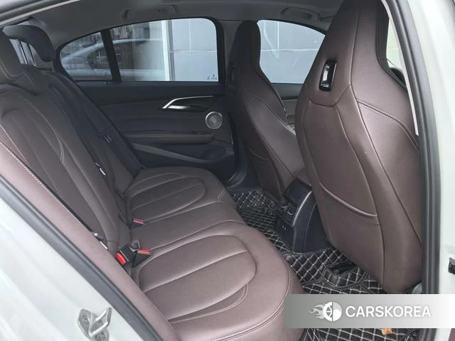 BMW 1 series id 4257106 из Китая 7
