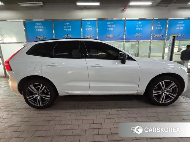 Volvo XC60 second Generation 2021 Белый из Кореи, фото 5