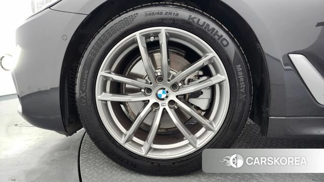 BMW 5 Series (G30) id 4619856 из Кореи 33
