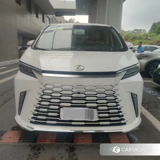 Lexus LM id 4275883 из Китая 12