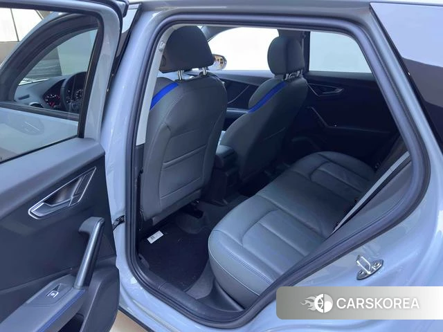 Audi Q2L id 4307455 из Китая 16