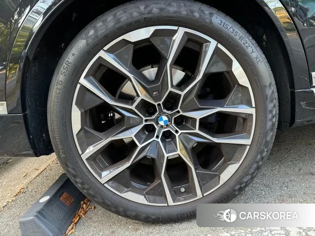 BMW X7 (G07) 2024 Черный из Кореи, фото 5