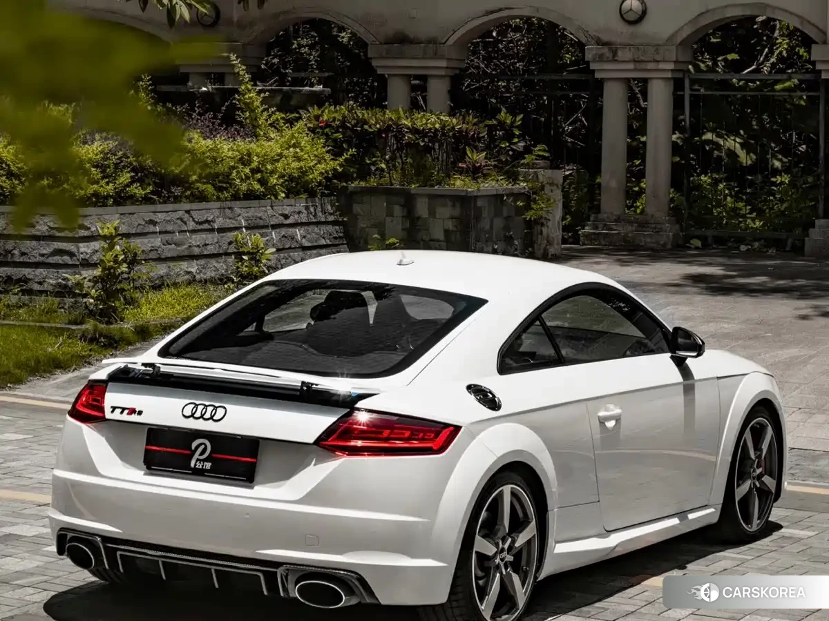 Audi TT RS id 4601874 из Китая 18