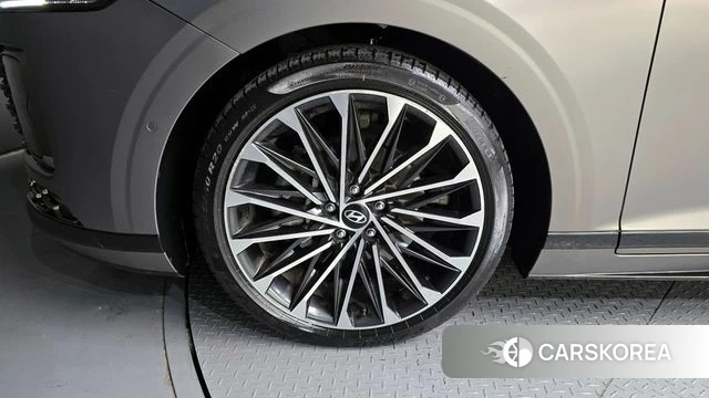 Hyundai Grandeur (GN7) id 3799032 из Кореи 15