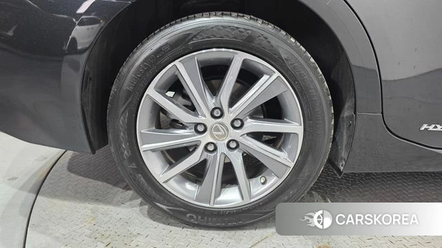 Lexus New ES300h id 3900036 из Кореи 15