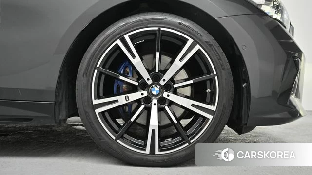 BMW 5 Series (G60) id 4834721 из Кореи 15