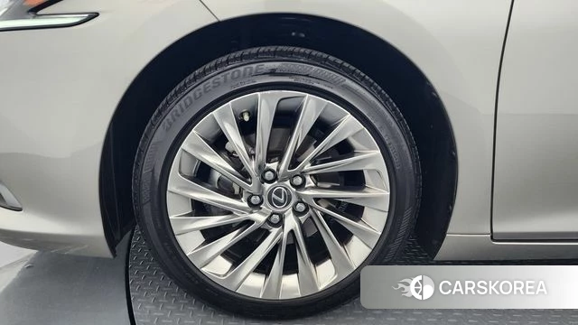 Lexus ES300h 7th generation id 3818150 из Кореи 15