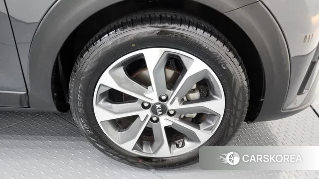 Kia Stonic id 3593530 из Кореи 15