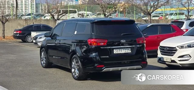 Kia The New Carnival id 3682011 из Кореи 15