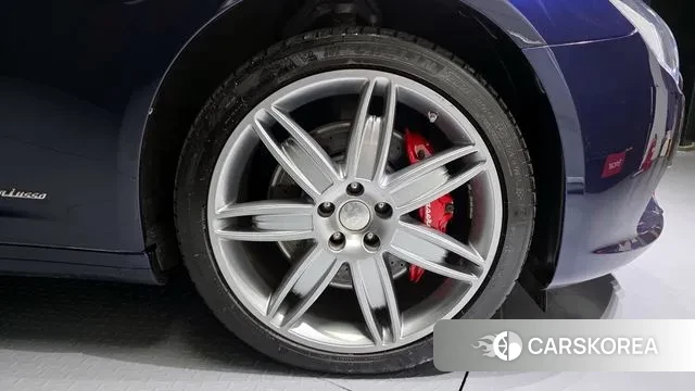 Maserati Quattroporte id 3291809 из Кореи 15