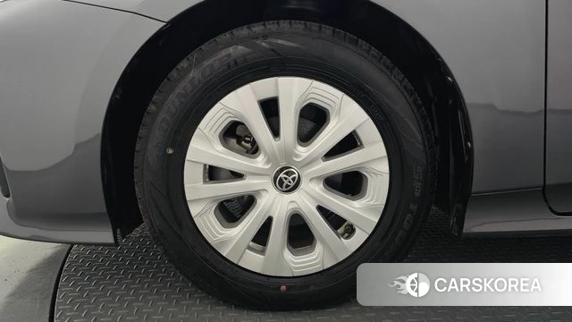 Toyota Prius 4th Generation id 4593912 из Кореи 15