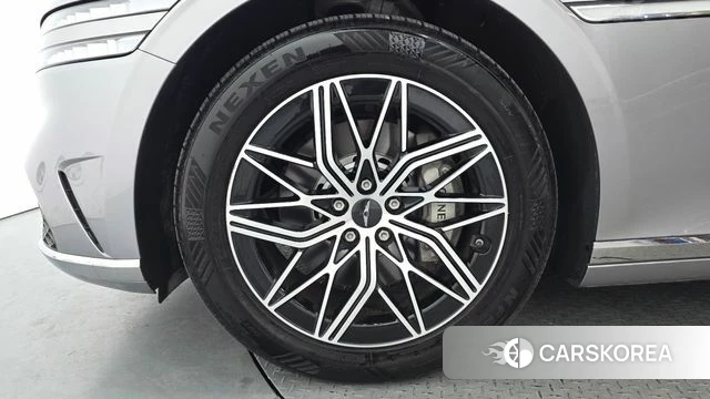 Genesis G90 (RS4) id 4636442 из Кореи 29