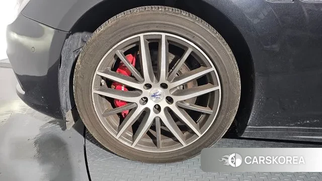 Maserati Ghibli id 3336525 из Кореи 15