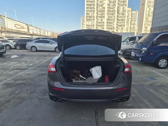 Maserati Ghibli id 3611908 из Кореи 14