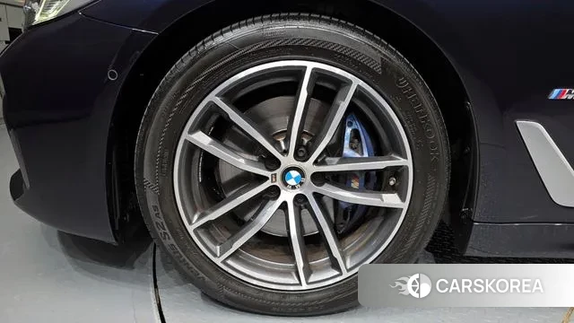 BMW 5 Series (G30) id 3740673 из Кореи 15