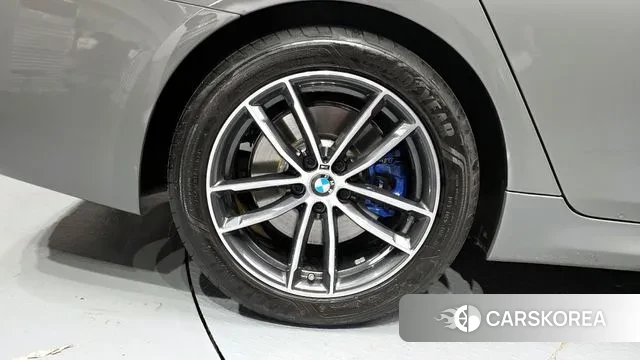 BMW 5 Series (G30) id 3037044 из Кореи 15