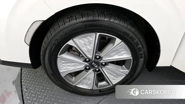 Kia Soul Booster EV id 3243292 из Кореи 15