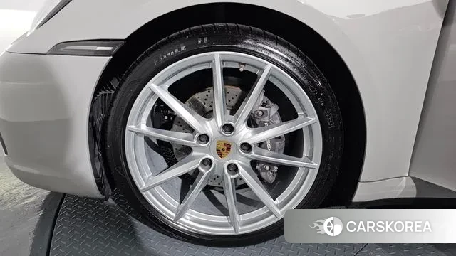 Porsche 911(992) id 3488342 из Кореи 15