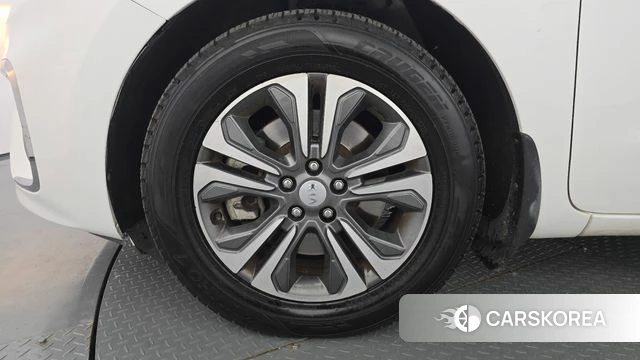 Kia The New Carnival id 4552011 из Кореи 15