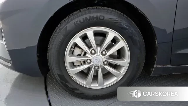 Hyundai The New Avante AD id 3403001 из Кореи 15