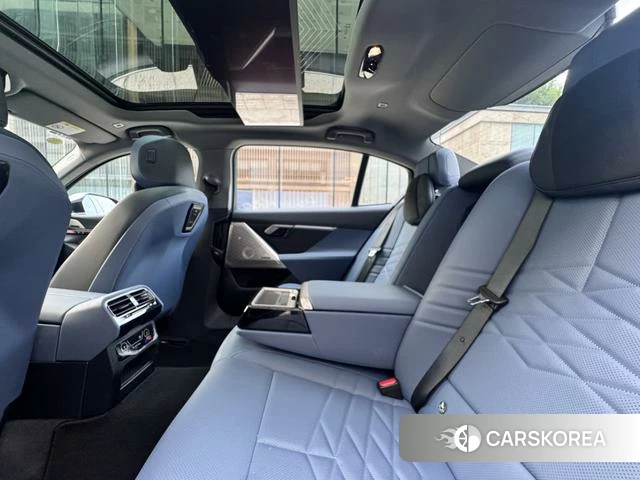 BMW 5 series id 4301323 из Китая 26