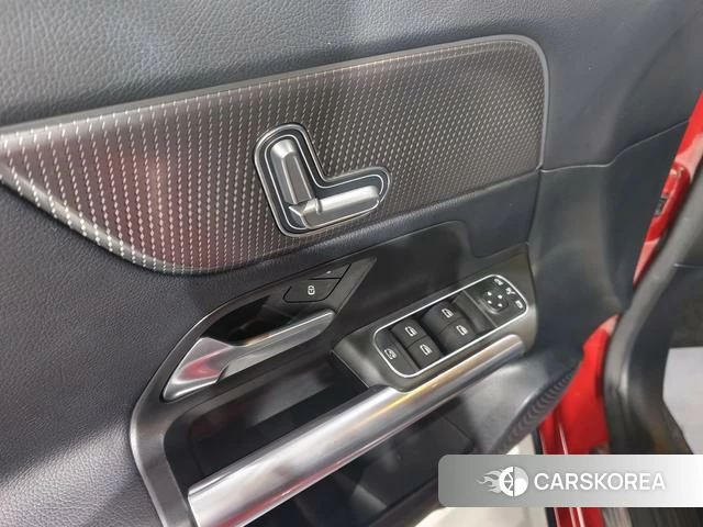 Mercedes-Benz GLA 2021 Красный из Китая, фото 5