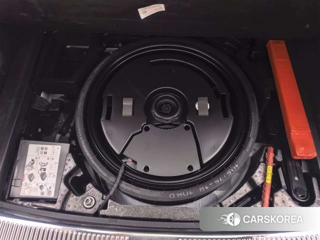 Audi Q5L Sportback id 4263973 из Китая 23
