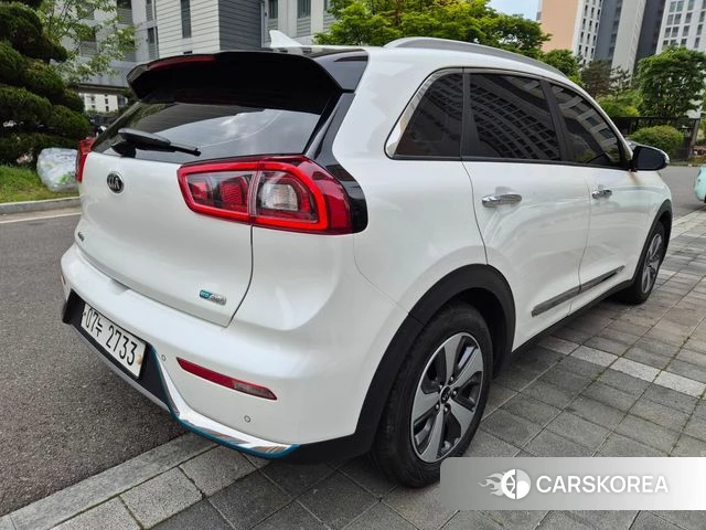 Kia Niro id 4304940 из Кореи 15