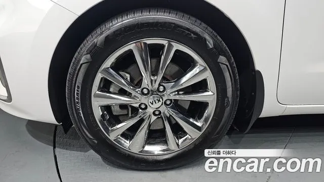 Kia The New Carnival id 2410995 из Кореи 15