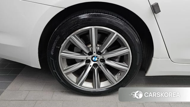 BMW 5 Series (G30) id 4689385 из Кореи 15