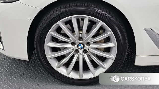 BMW 5 Series (G30) id 3279427 из Кореи 15