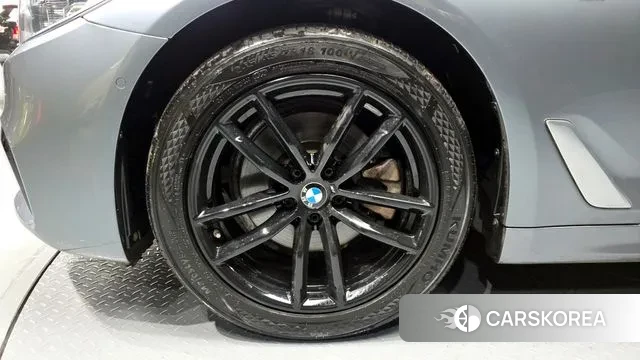 BMW 5 Series (G30) id 3583532 из Кореи 15