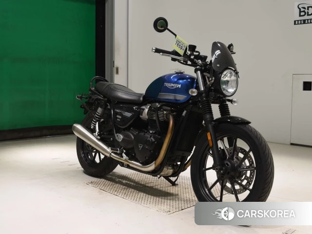 Triumph STREET TWIN 2022 из Японии, фото 5