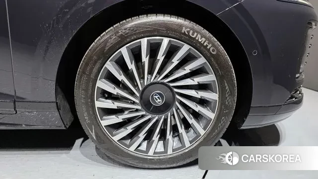 Hyundai Grandeur (GN7) id 3763813 из Кореи 15